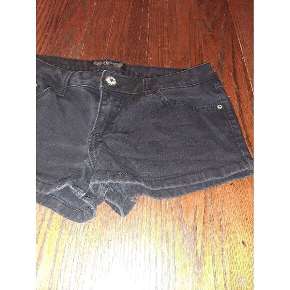 Junior Jr  7 YMI Black Denim Blue Jean Short Shorts Daisy Dukes Booty Shorts - Picture 2 of 4